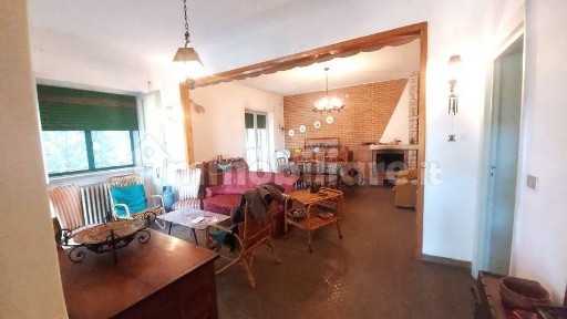 Villa unifamiliare, da ristrutturare, 300 m², Cassano delle Murge