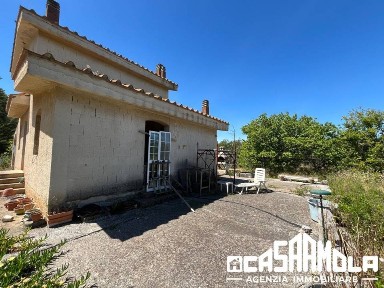 Villa unifamiliare Strada Provinciale Mola alla Rutigliano-Conversano, Mola di Bari