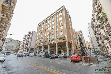 Palermo, Borgo Vecchio, Via Giuseppe Puglisi Bertolino, 17