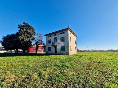 Rustico via Piave 27, Centro, Azzano Decimo