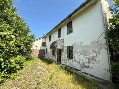 Rustico via Belvedere 19, Centro, Azzano Decimo