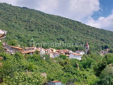 Casale via Battistuta 28, Mezzomonte, Polcenigo