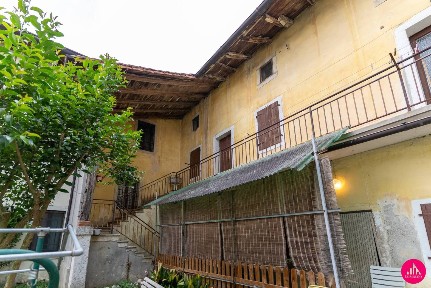 Casale via Roma, Aviano Castello, Aviano