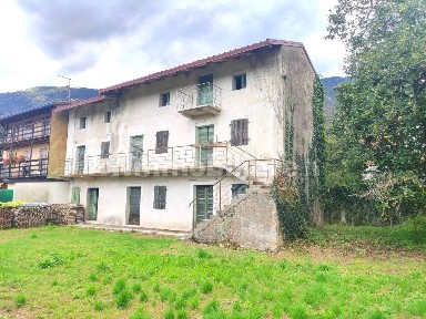 Rustico 215 m², Centro, Polcenigo