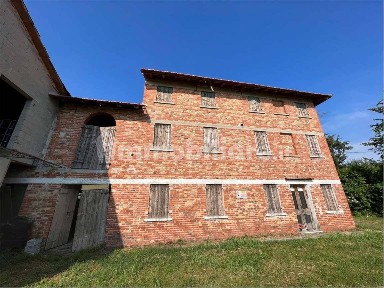 Rustico via Ghirano, 44, Prata di Pordenone