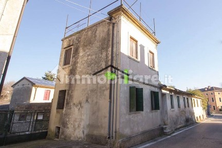 Rustico via Stefano De Marchi 27, Centro, Caneva