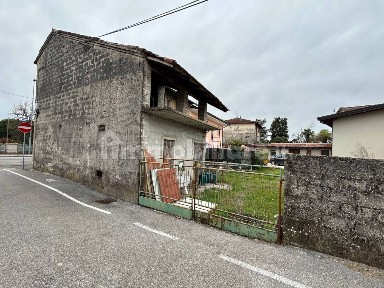 Rustico, da ristrutturare, 150 m², Centro, Zoppola