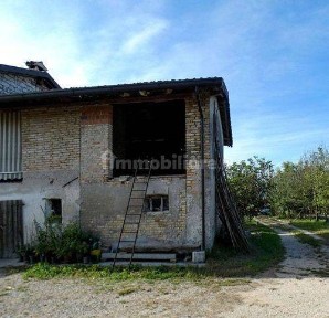 Rustico Strada Ongaresca 1, Sacile