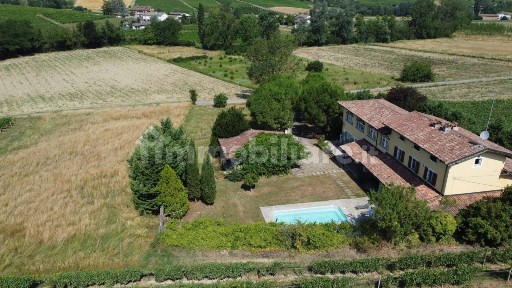 Nizza Monferrato, Strada Vecchia di Castelboglione
