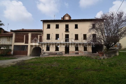 Casale via Lorenzo Adorno, Centro, Vigliano d'Asti