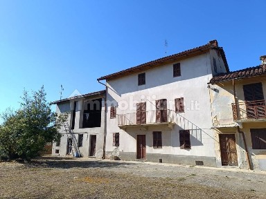 Camerano Casasco, Via Vignassa, 8
