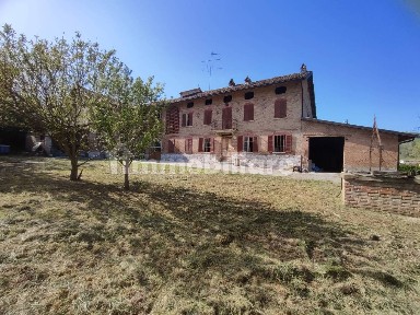Cascina regione Salere, Agliano Terme