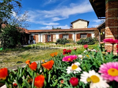 Penango, Via Roma, 36