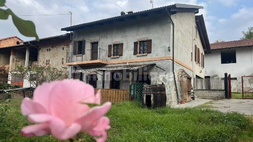 Robella, Via Mazzini, 6