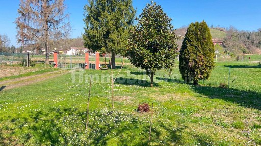 Cascina via Cardona, Callianetto, Castell'Alfero