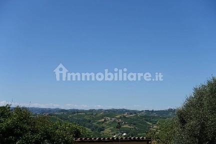 San Marzano Oliveto, Via Umberto I