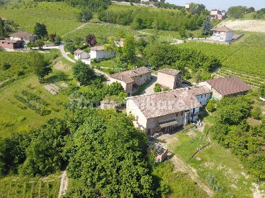 Casa colonica via Castagna, Calosso