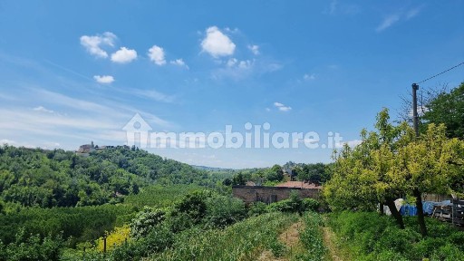Casale via Camicia 14, Vigliano d'Asti