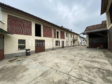 Cascina Località Poggio 30, Portacomaro Stazione, Asti