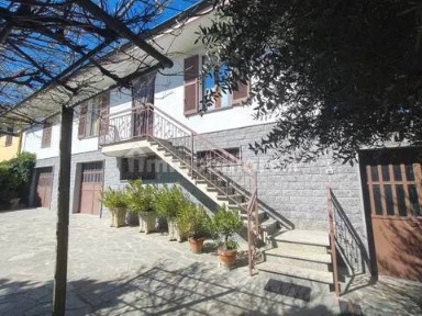 Cascina Strada Fornaci Stazione, 9, Agliano Terme