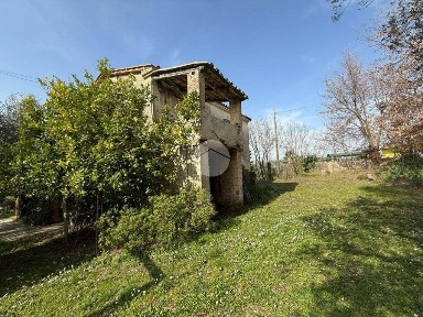 Terratetto plurifamiliare Vocabolo spezzano, Colleberardo, Montebuono