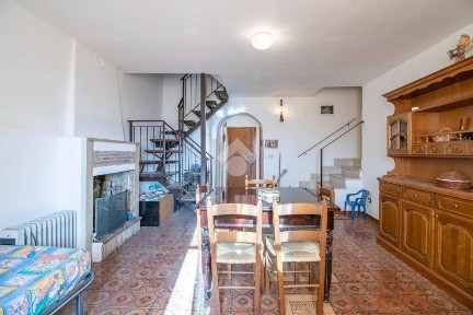 Terratetto plurifamiliare Borgo Provaroni 75, Poggio Bustone