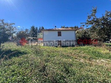 Terratetto unifamiliare via Del Castagneto, 2, Centro, Amatrice