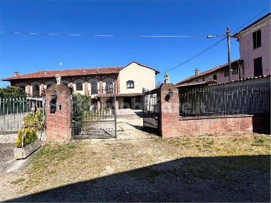 Villafranca d'Asti, Borgata Antoniassi, 16