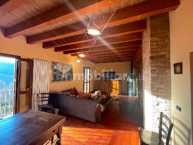 Casale frazione Quarto Inferiore 250, Quarto - Valenzani, Asti