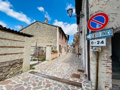Terratetto unifamiliare via Sabino, Nespolo