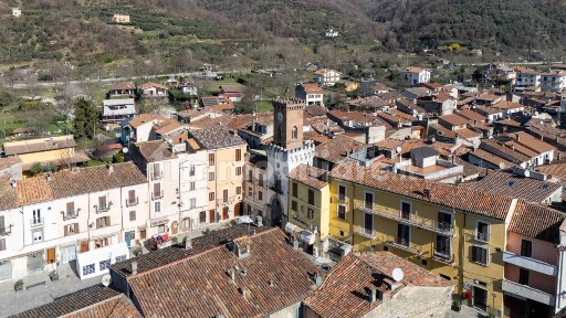 Borgo Velino, Via del Municipio