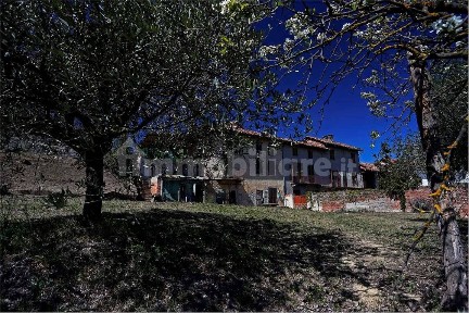Montechiaro d'Asti, via mondo, 43