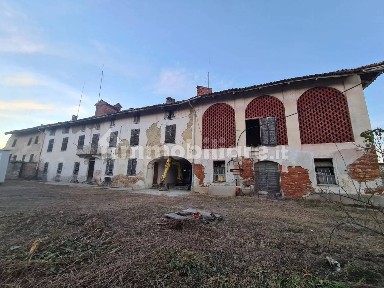 Cascina 650 m², Costigliole d'Asti