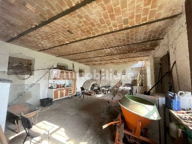 Cascina 203 m², Centro, Calamandrana