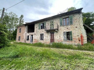 Rustico, da ristrutturare, 313 m², Nizza Monferrato