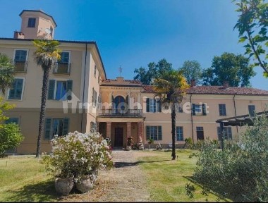 Asti, Mombarone