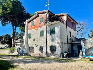 Fara in Sabina, Via Marzabotto, 24
