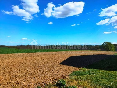 Rustico, buono stato, 1000 m², Incisa Scapaccino