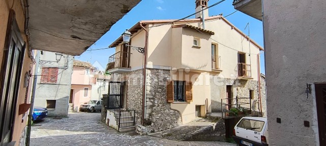 Nespolo, Via Sabino, 41