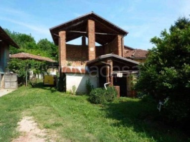 Rustico 550 m², Centro, Castelnuovo Don Bosco