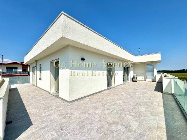 Attico via Roma, Centro, Bernareggio