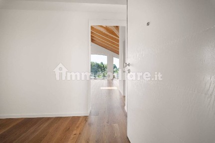 Giussano, Viale Monza, 28
