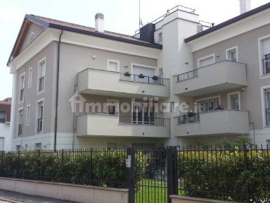 Mansarda nuovo, 84 m², Centro, Arcore