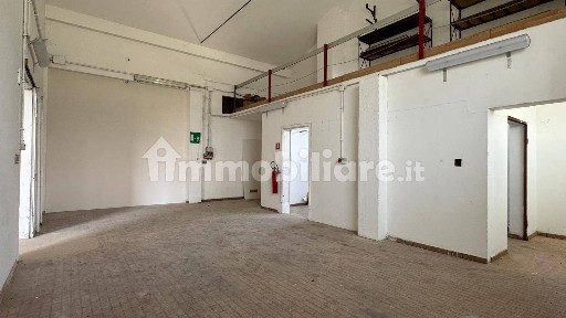 Magazzino - Deposito in Affitto