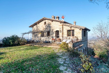 Villa plurifamiliare, buono stato, 568 m², Sasso Marconi