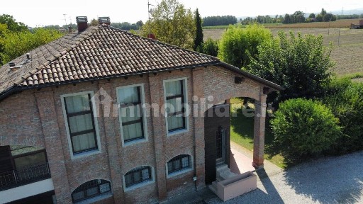Sala Bolognese, Via Saletta, 28