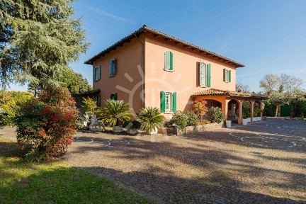 Villa unifamiliare, ottimo stato, 330 m², San Vitale - Roveri, Bologna