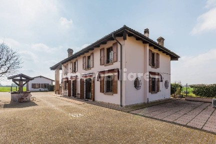 Granarolo dell'Emilia, Via Cerlacchia, 5
