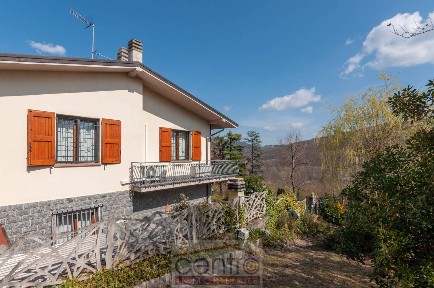 Villa bifamiliare via Molinaccio 72, Molinaccio, Gaggio Montano