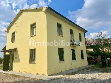 Villa bifamiliare, buono stato, 632 m², Mordano